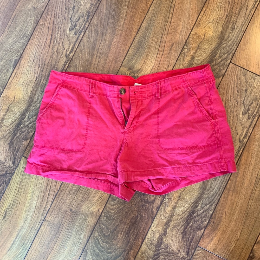 Coral/pink Old Navy shorts